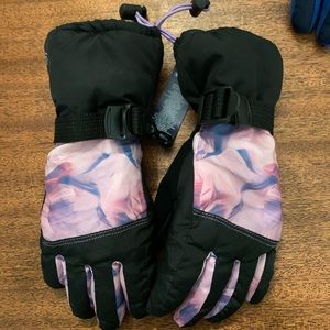 Kids 4/7 Champion waterproof gloves
